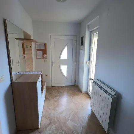 Pergola Apartment *
